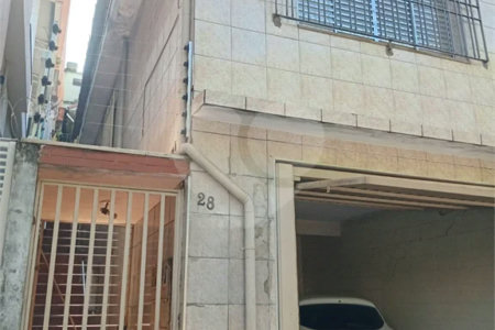 Sobrado à venda com 2 quartos, sendo 1 suíte, em Chora Menino, São Paulo, SP