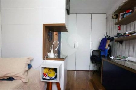 Apartamento à venda com 3 quartos, sendo 1 suíte, em Itaim Bibi, São Paulo, SP