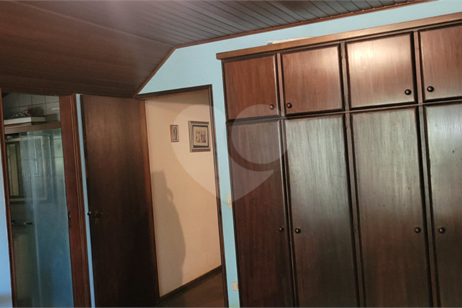Casa à venda com 3 suítes no condomínio Jardim da Montanha I, Mairiporã - SP