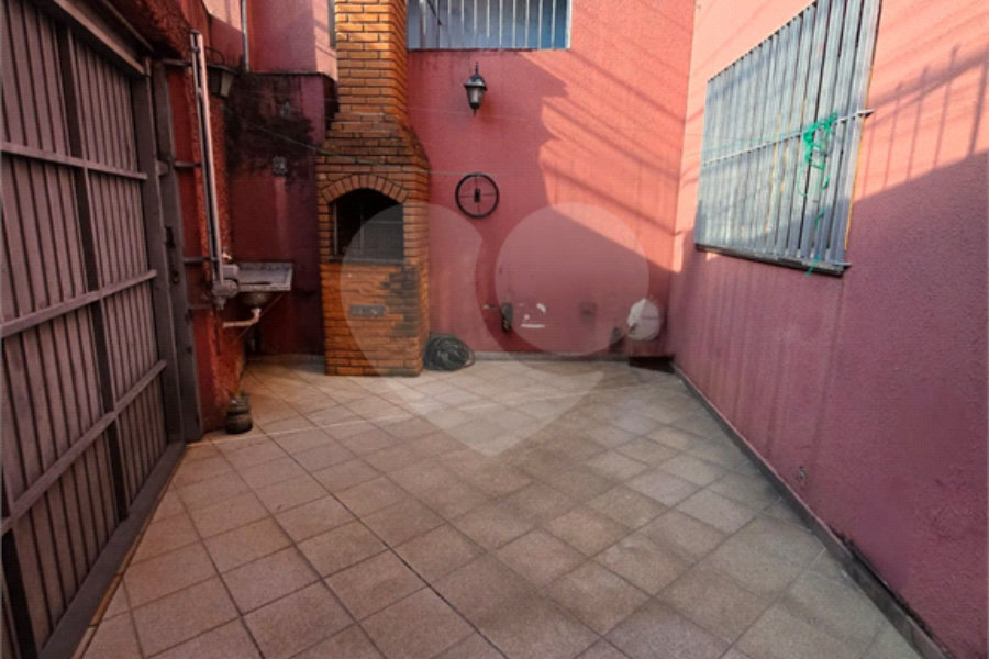 Sobrado à venda com 5 quartos, sendo 1 suíte, em Vila Bonilha, São Paulo, SP
