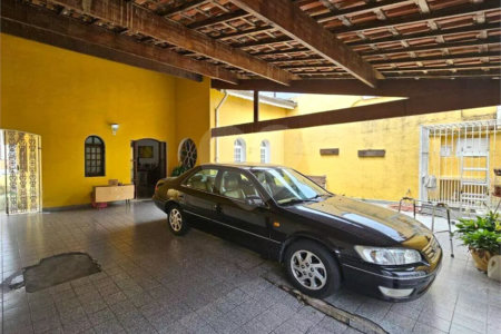 Casa Térrea à venda com 3 quartos, sendo 1 suíte, no Centro, Poá, SP