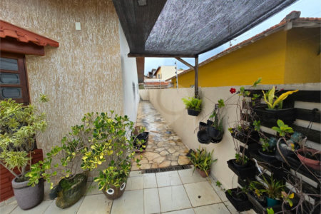 Casa à venda com 3 quartos, sendo 1 suíte,  em Jardim Shangri-lá, Itapetininga, SP
