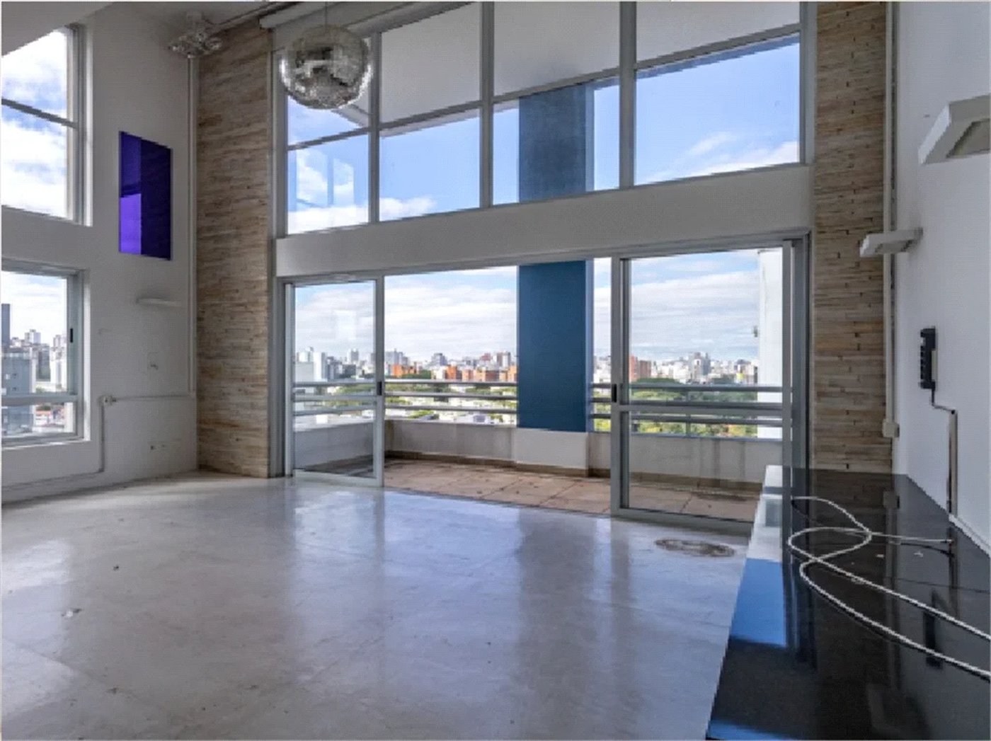 Duplex à venda ou para alugar com 1 suíte em Vila Madalena, São Paulo, SP