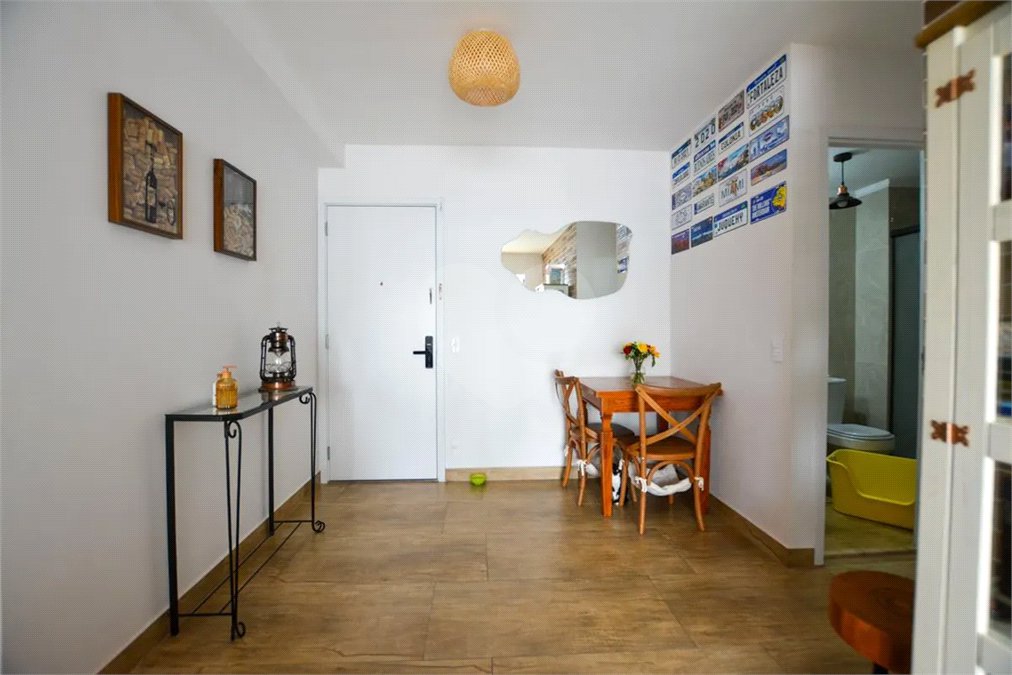 Apartamento à venda com 2 quartos, sendo 1 suíte, em Ferreira, São Paulo, SP