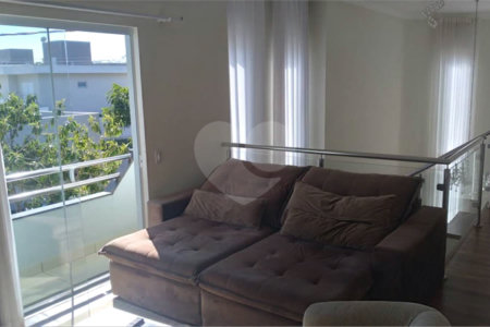 Casa à venda com 3 suítes no condomínio Damha III, São Carlos - SP