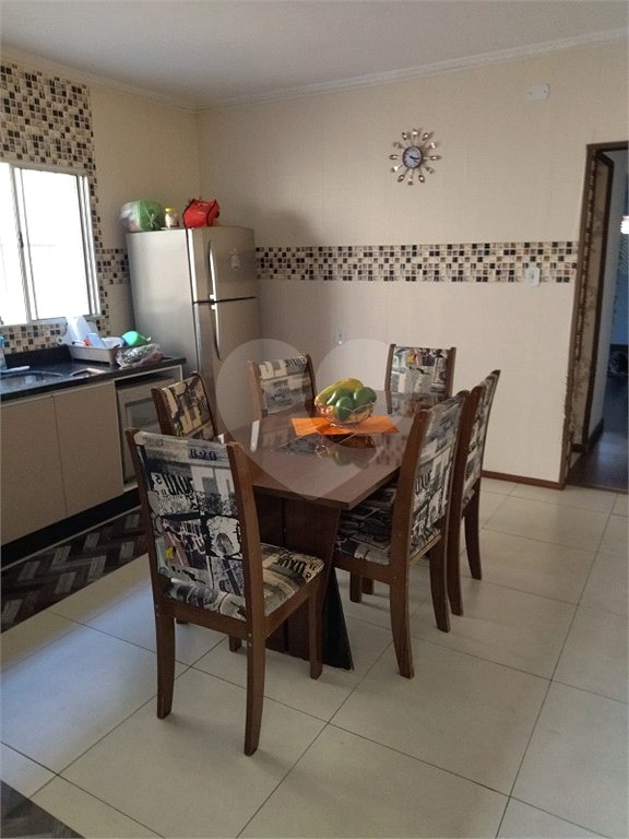 Sobrado à venda com 3 quartos em Artur Alvim, São Paulo, SP