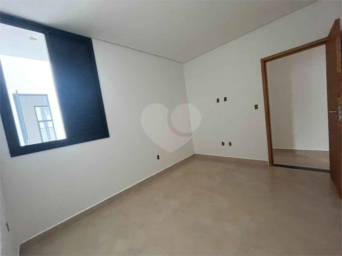 Casa de Vila à venda com 3 quartos, sendo 1 suíte,  em Vila São Caetano, Sorocaba, SP