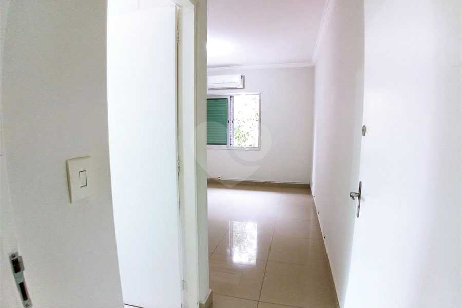Sobrado à venda com 3 suítes em Santana, São Paulo, SP