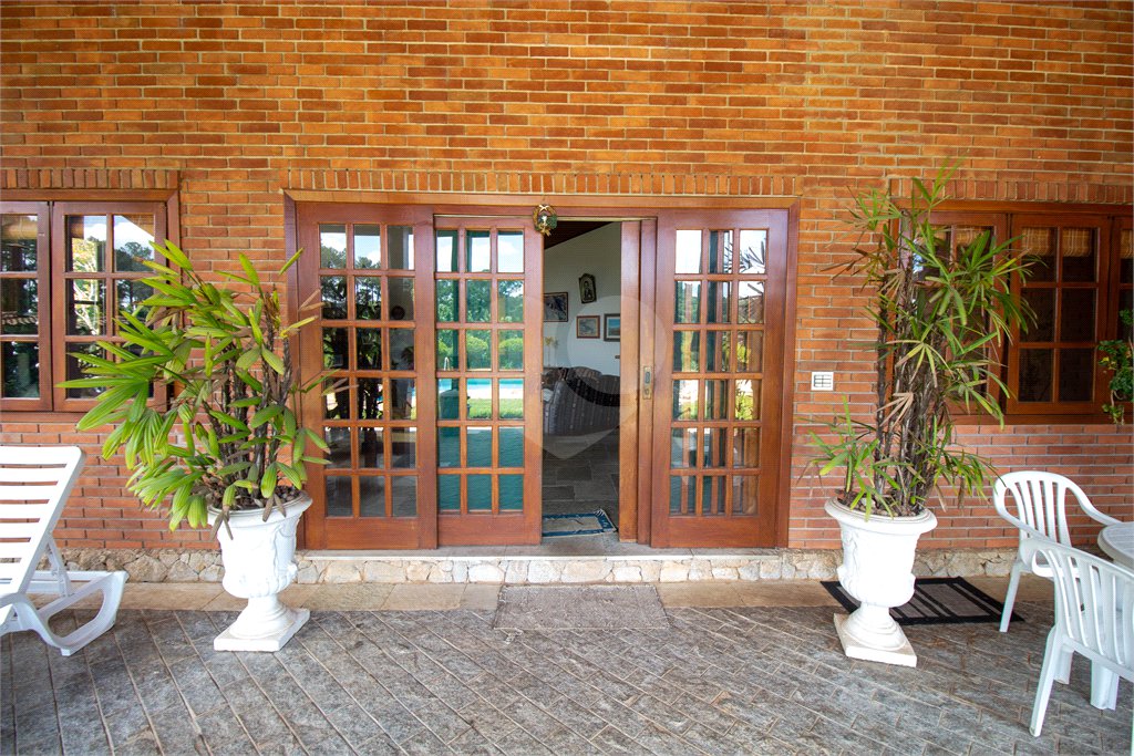 Chácara à venda com 3 suítes em Pavão (canguera), São Roque, SP