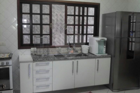 Sobrado à venda com 3 quartos, sendo 1 suíte, em Fazenda Morumbi, São Paulo, SP