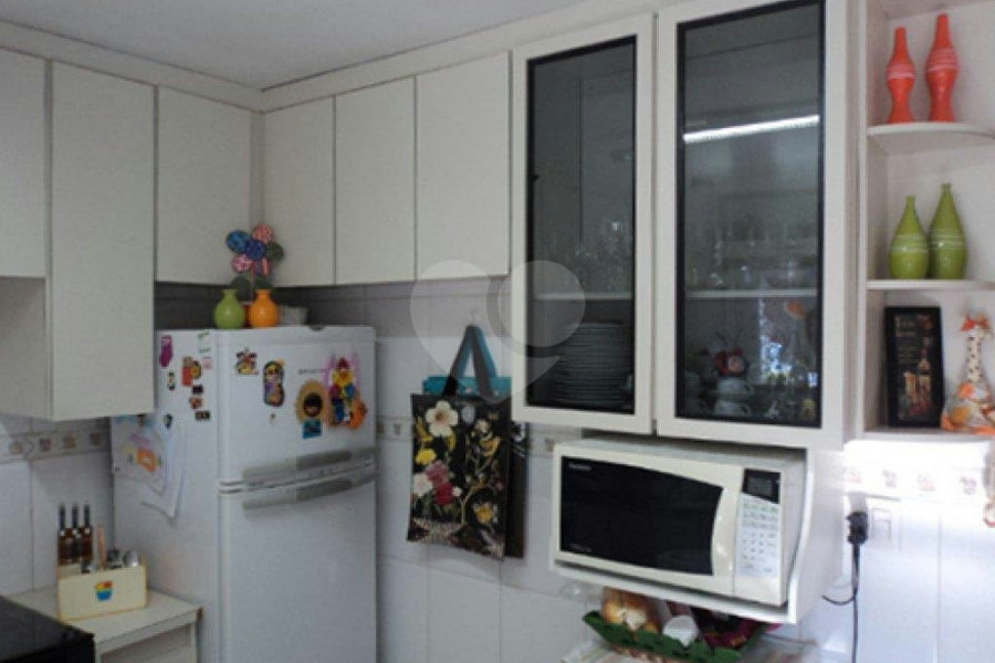 Apartamento à venda com 2 quartos em Vila Romero, São Paulo, SP