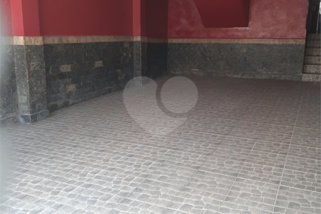 Casa à venda com 4 quartos, sendo 1 suíte, em Vila Vitório Mazzei, São Paulo, SP