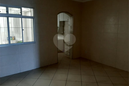 Casa à venda com 3 quartos, sendo 1 suíte,  em Vila Maria Alta, São Paulo, SP