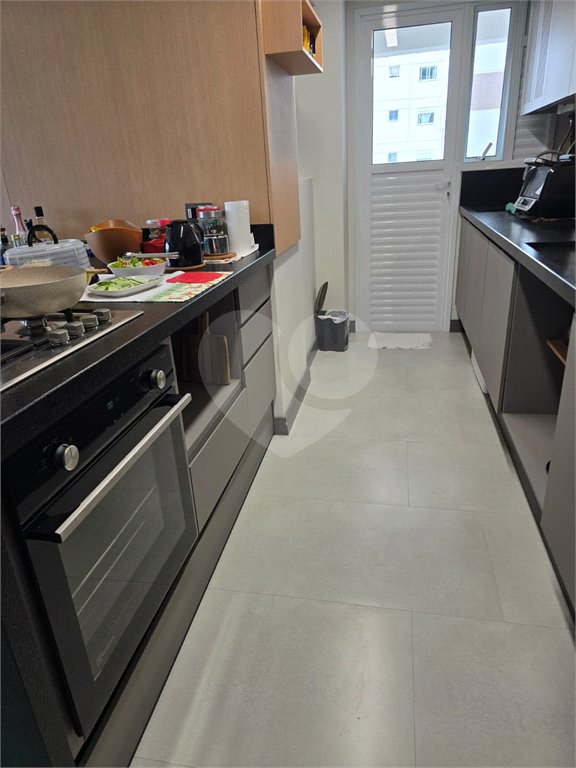 Apartamento à venda com 2 quartos, sendo 1 suíte,  em Loteamento Mogilar, Mogi das Cruzes, SP