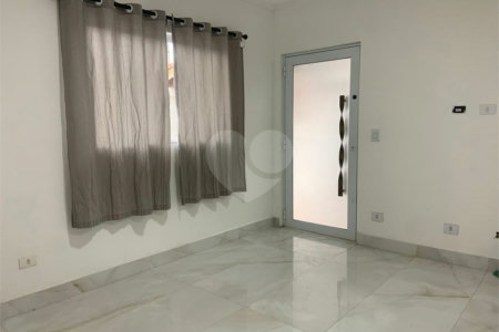 Casa em condomínio à venda com 2 quartos, sendo 1 suíte,  em Conjunto Bom Pastor, Mogi das Cruzes, SP