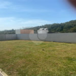 Casa à venda com 3 suítes no condomínio Altos de São Roque, São Roque - SP