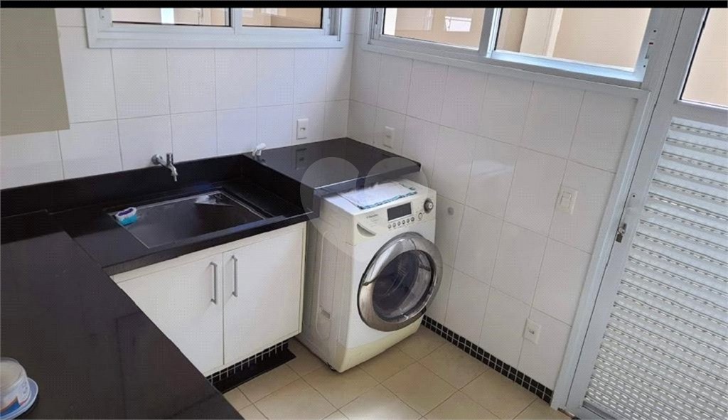Sobrado à venda com 6 suítes em Vila Santista, Atibaia, SP
