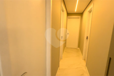 Apartamento à venda com 3 quartos, sendo 1 suíte,  em Parque Industrial Tomas Edson, São Paulo, SP