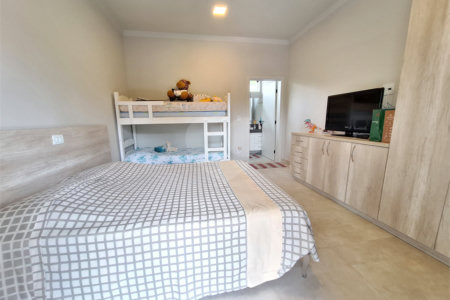 Casa à venda com 7 quartos, sendo 3 suítes, no condomínio Chacaras do Lago, Vinhedo - SP