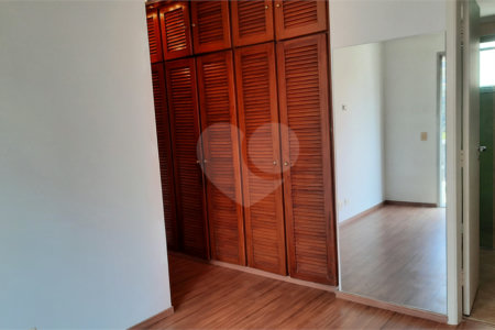 Apartamento à venda com 3 quartos, sendo 1 suíte, em Jardim Marajoara, São Paulo, SP