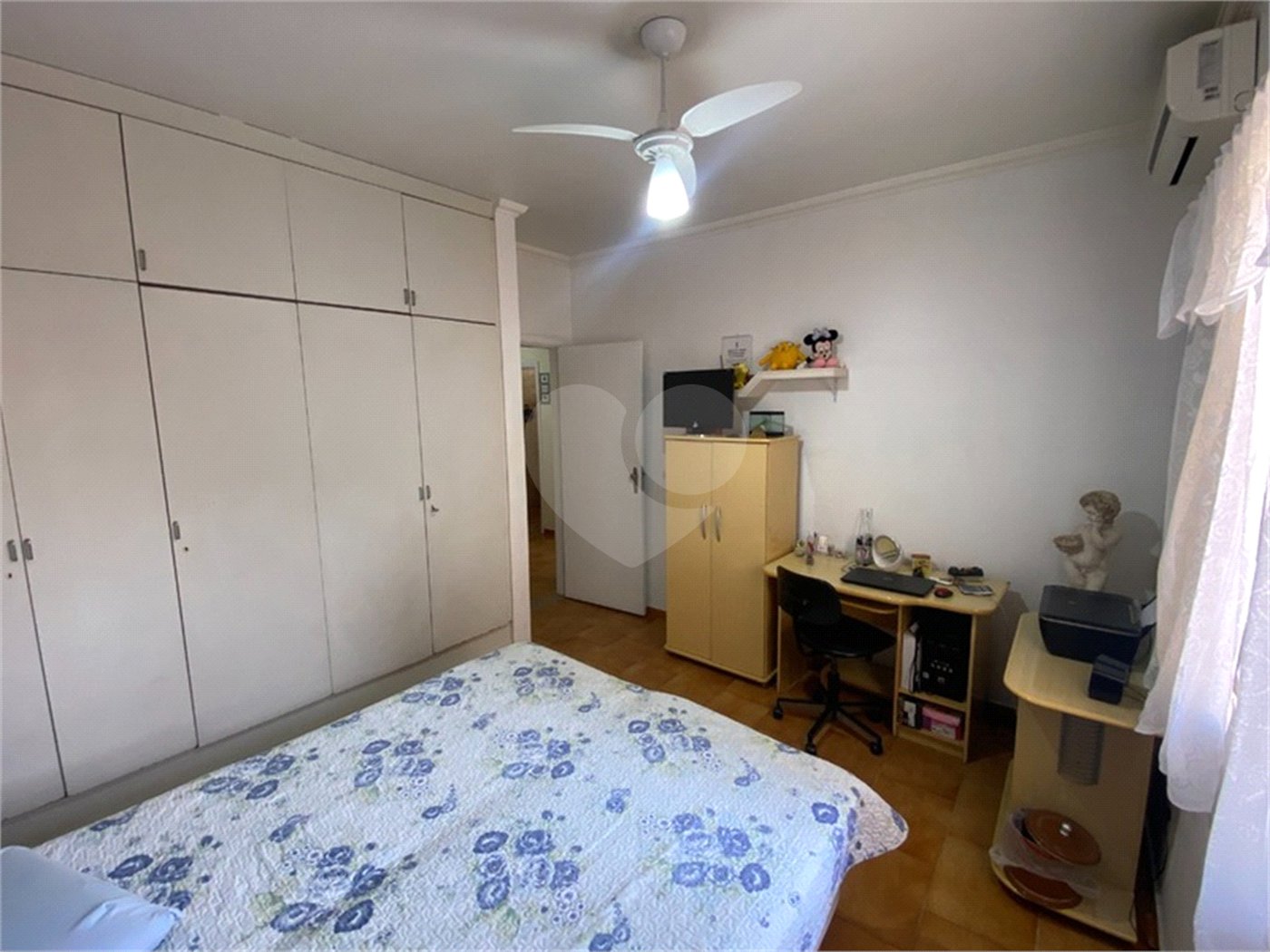 Casa à venda com 5 quartos, sendo 3 suítes, em Vila Almeida, Indaiatuba, SP