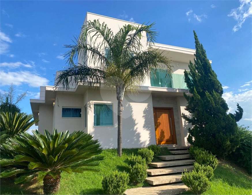 Casa à venda com 3 suítes no condomínio Residencial Central Parque, Salto - SP