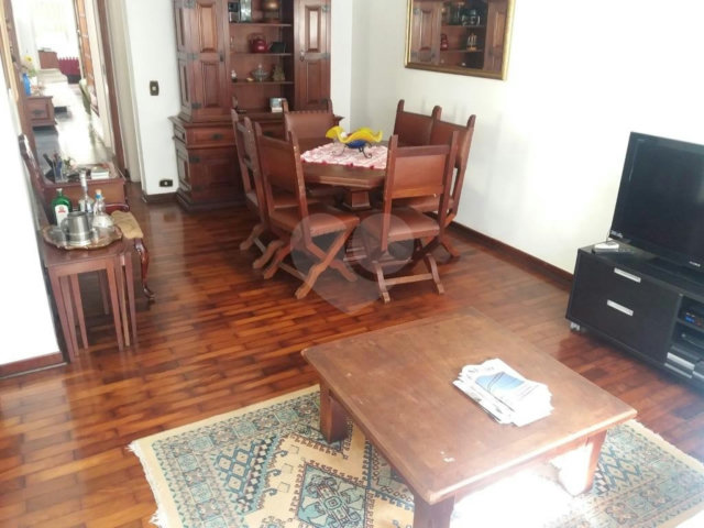 Sobrado à venda com 4 quartos, sendo 1 suíte,  em Brooklin, São Paulo, SP