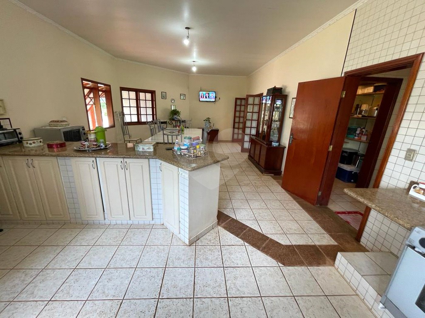 Chácara à venda com 3 suítes no Centro, Araçoiaba da Serra, SP