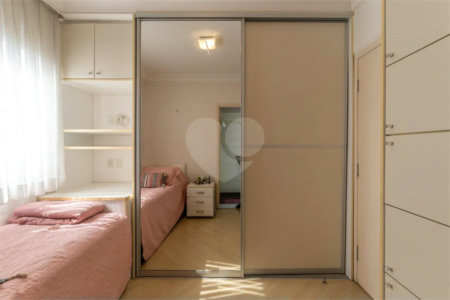 Apartamento à venda com 3 suítes em Santa Teresinha, São Paulo, SP