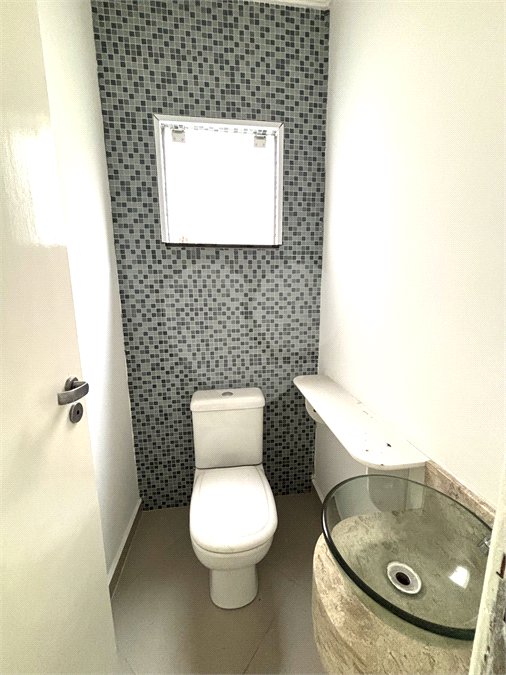 Sobrado à venda com 3 quartos, sendo 1 suíte, em Vila Invernada, São Paulo, SP