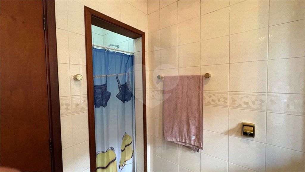 Casa à venda com 5 quartos, sendo 2 suítes,  no condomínio Village D'avignon, Sorocaba - SP