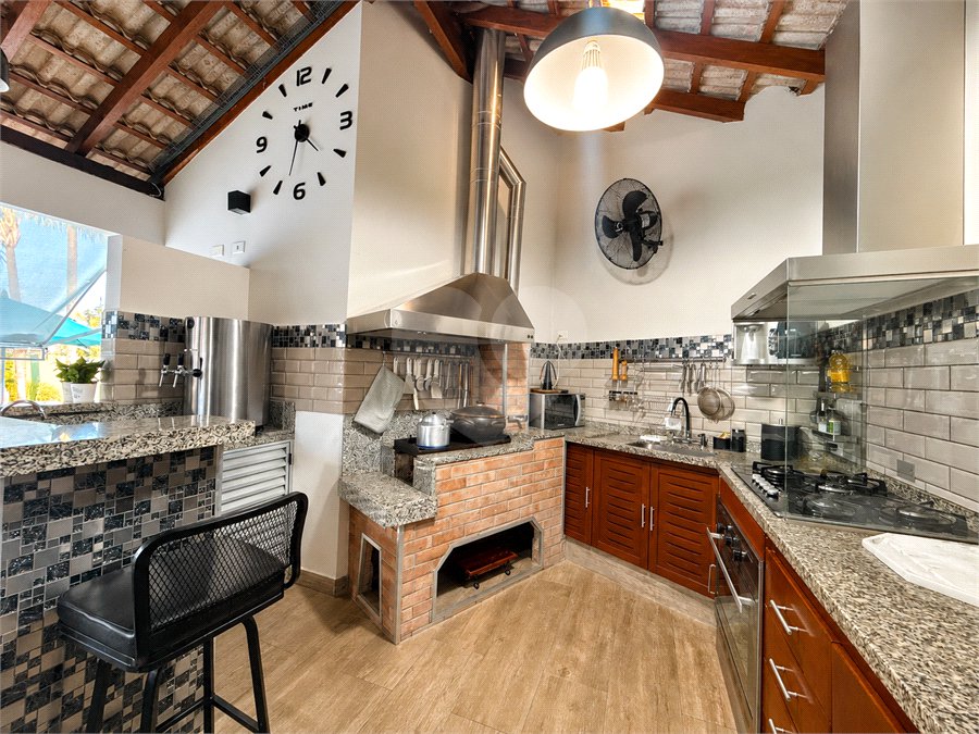 Casa à venda com 5 suítes no condomínio Parque Village Castelo, Itu - SP