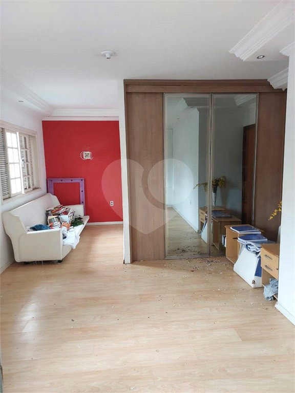 Sobrado à venda com 3 quartos, sendo 1 suíte, em Jardim Fonte Áurea, Poá, SP