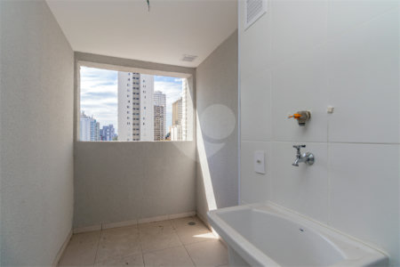 Apartamento à venda com 2 quartos, sendo 1 suíte, em Alto da Boa Vista, São Paulo, SP