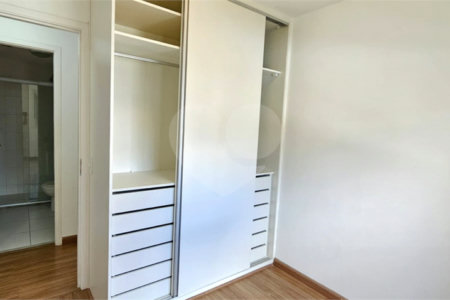 Apartamento à venda com 3 quartos, sendo 1 suíte, em Água Branca, São Paulo, SP