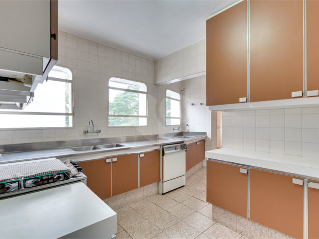 Apartamento à venda com 4 quartos, sendo 2 suítes,  em Granja Julieta, São Paulo, SP