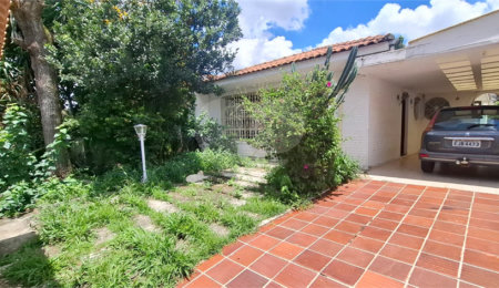 Casa Térrea à venda ou para alugar com 3 quartos, sendo 1 suíte,  em Horto, São Paulo, SP