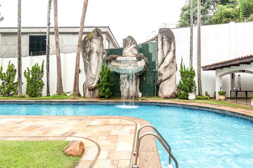 Casa à venda com 5 suítes em Fazenda Morumbi, São Paulo, SP