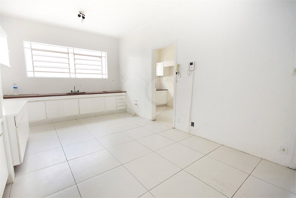 Sobrado à venda com 4 quartos, sendo 2 suítes,  em Alto da Boa Vista, São Paulo, SP