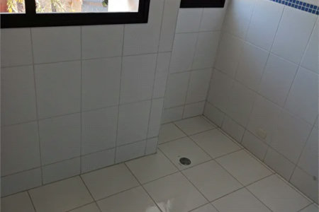 Sobrado à venda com 5 quartos, sendo 4 suítes,  em Rolinópolis, São Paulo, SP