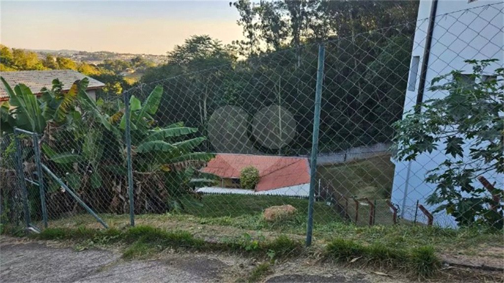 Casa à venda com 3 quartos, sendo 2 suítes, no condomínio Vinhas da Vista Alegre - Lado Café, Vinhedo - SP