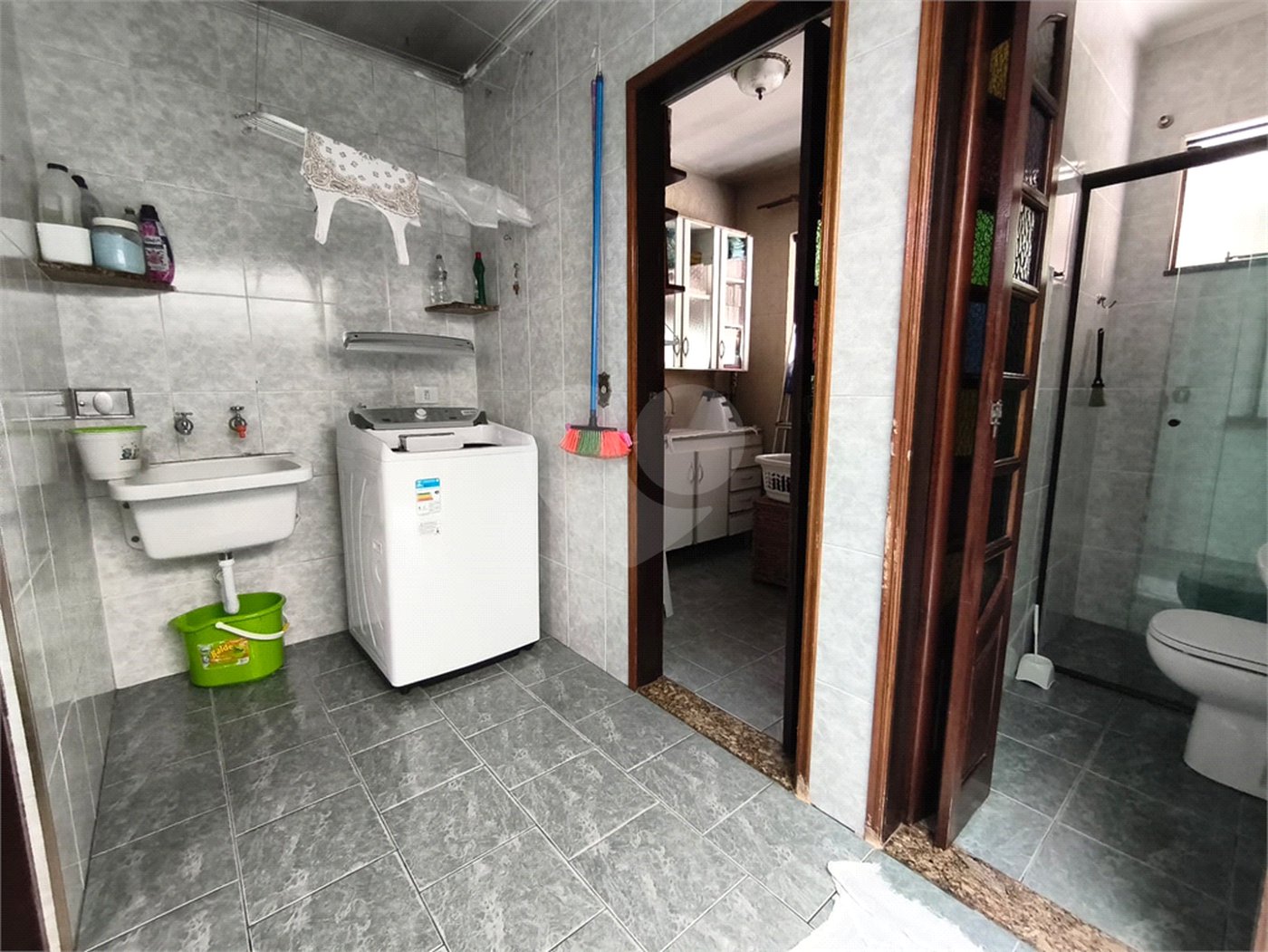 Sobrado à venda com 3 quartos, sendo 1 suíte, em Tremembé, São Paulo, SP