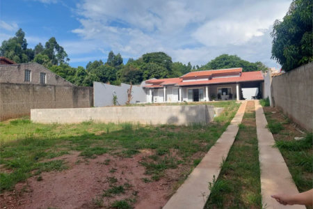 Casa à venda com 4 quartos, sendo 1 suíte, em Minas de Inhandjara, Itupeva, SP