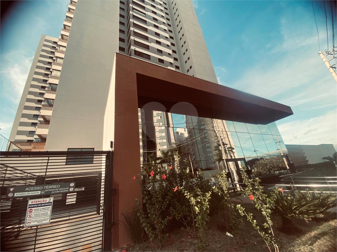 Apartamento para alugar com 3 quartos, sendo 1 suíte, em Jardim Maria José, Votorantim, SP