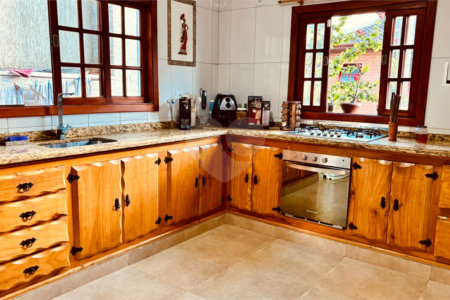 Sobrado à venda com 3 quartos, sendo 1 suíte, em Chácara Recanto Verde, Cotia, SP