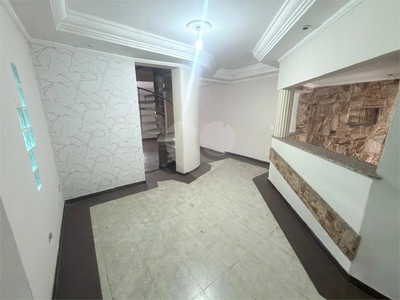 Casa Completa à Venda ou para Locação no Bairro Caxambu– Conforto e Sofisticação!