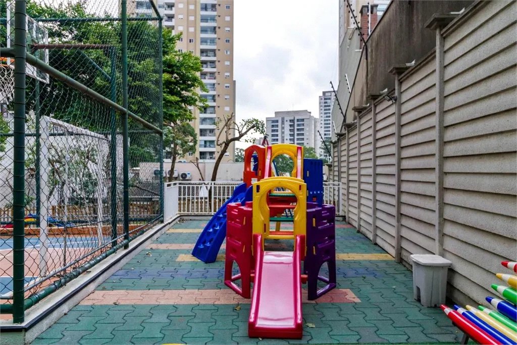 Apartamento à venda com 3 quartos, sendo 1 suíte, em Vila Andrade, São Paulo, SP