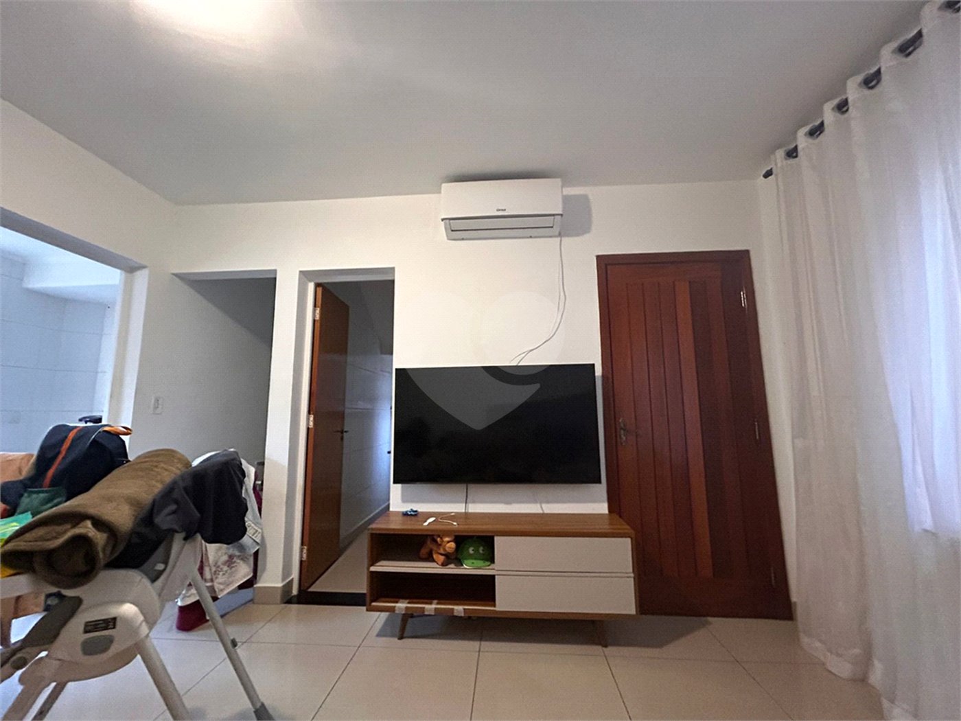 Casa à venda com 2 quartos, sendo 1 suíte, no condomínio Residencial Vila Real, Indaiatuba - SP