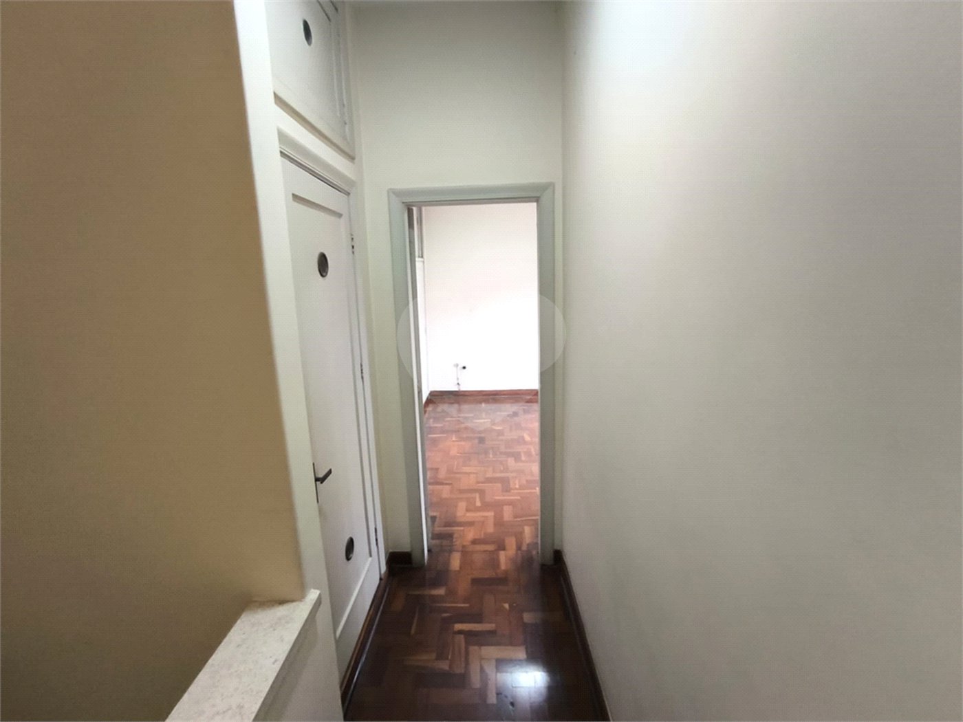 Sobrado à venda com 5 quartos, sendo 1 suíte, em Jardim Trussardi, São Paulo, SP