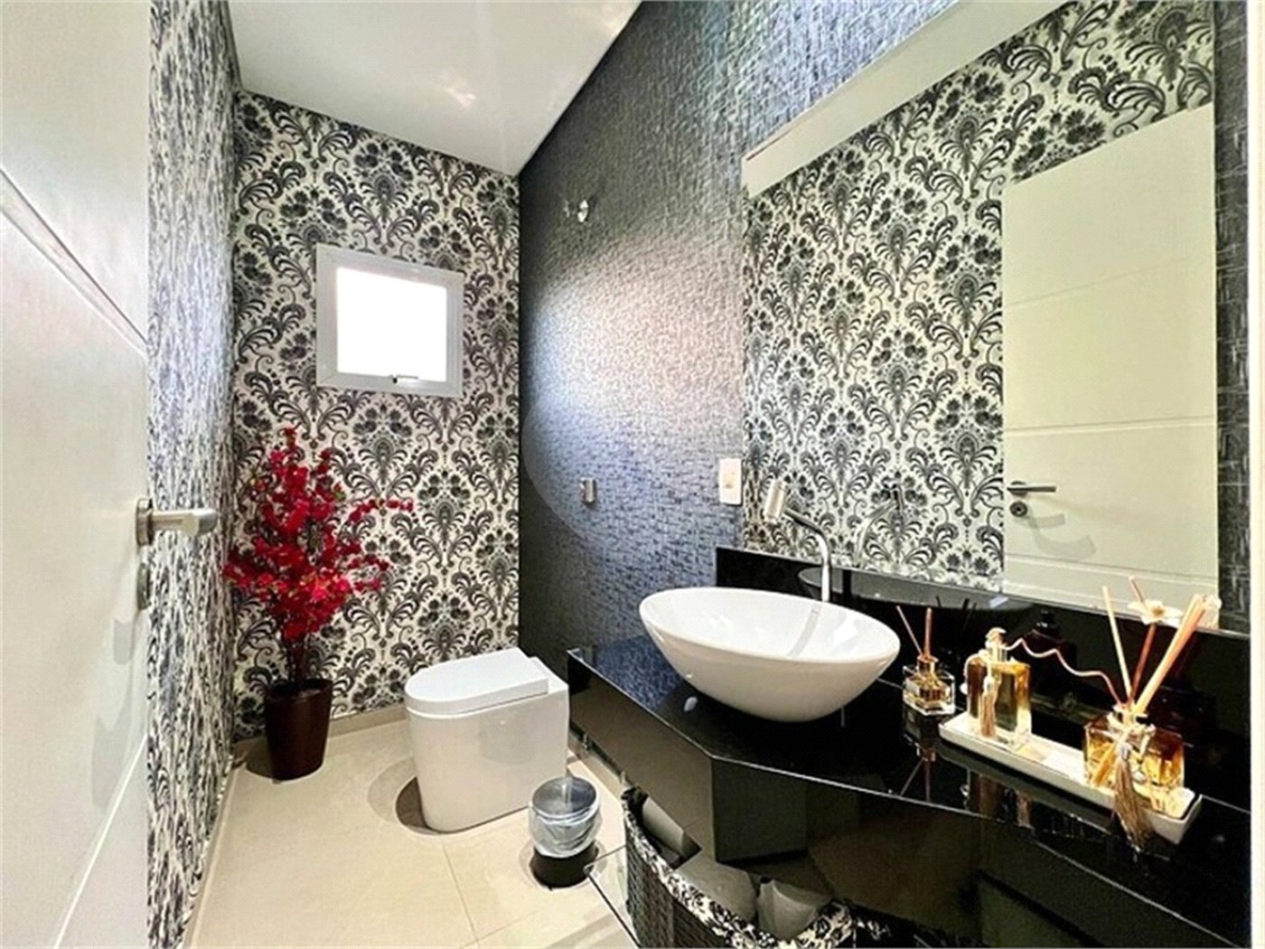 Casa à venda com 5 suítes no condomínio Ibiti Royal Park, Sorocaba - SP